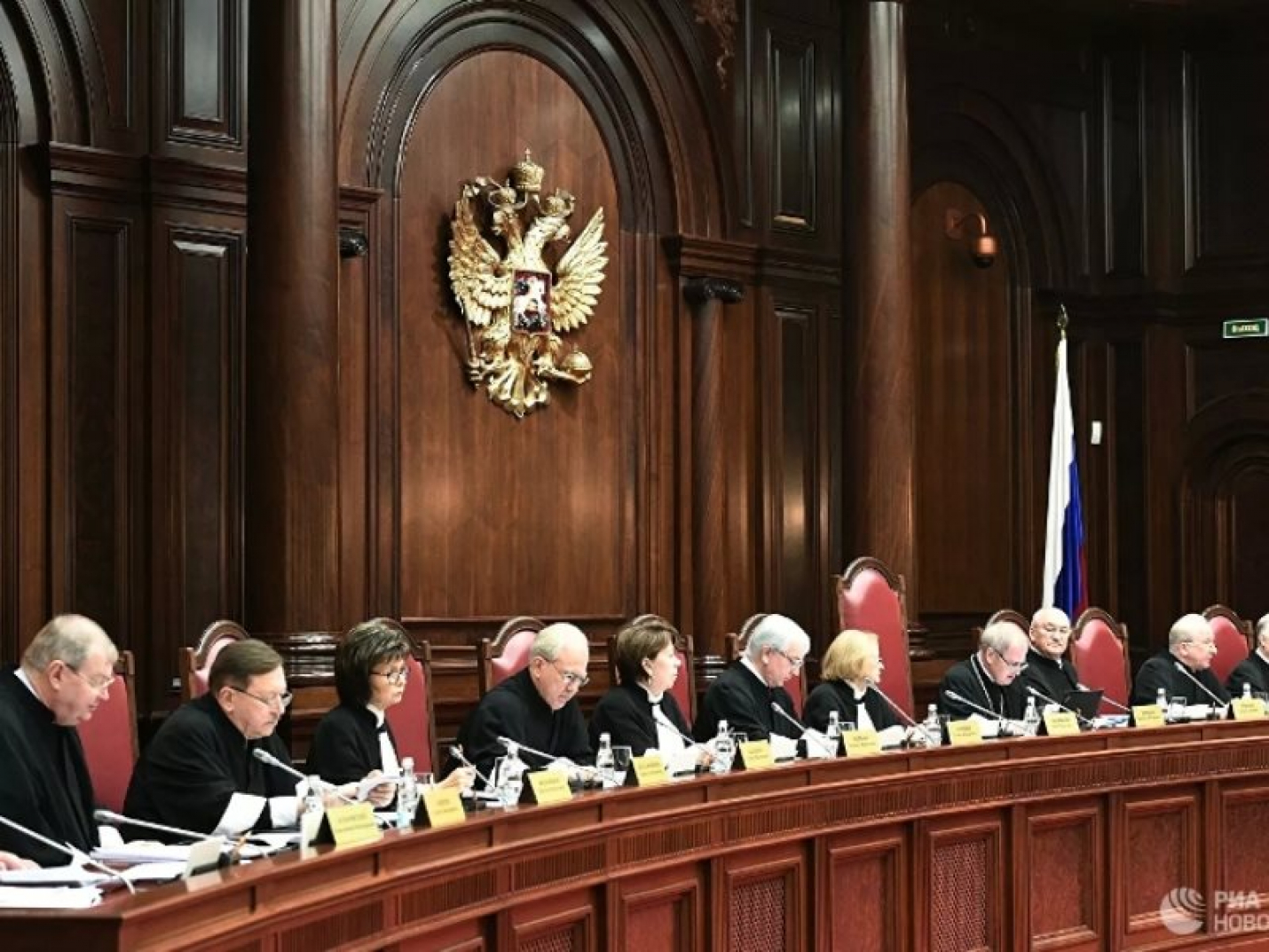В Госдуме предложили увеличить штраф за оскорбление судей